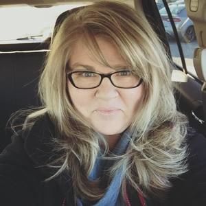 Meet your Posher, Denise